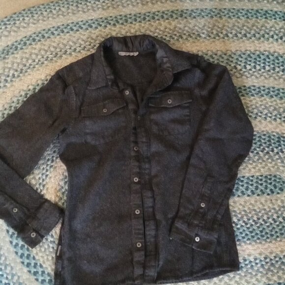Icebreaker Sz M dark gray Button down - fair condition - Picture 2 of 5